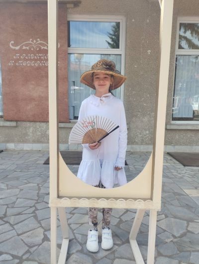 Детск ревю-изложба - Общински исторически музей - Брезник