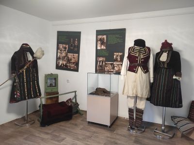 Гостуваща изложба"Армъните в България" - Общински исторически музей - Брезник
